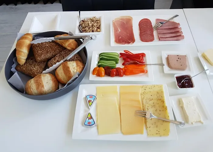 Anno 1919 Oda ve Kahvaltı 4*